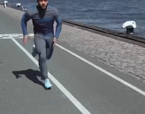 '147 days after surgery': Memphis trekt sprintjes in Rotterdam