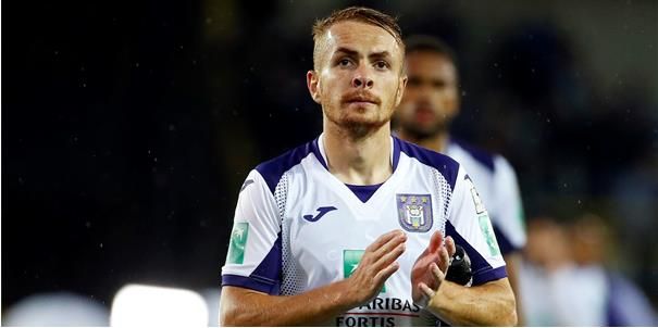 UPDATE: 'Niet iedereen bij Anderlecht wil Trebel gratis zien vertrekken'