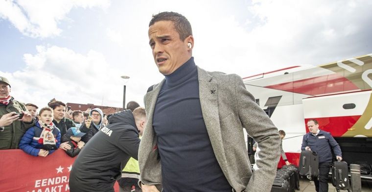Faber onthult 'Ibrahim Afellay Room' bij PSV: 'Vandaar dit gebaar naar jou'