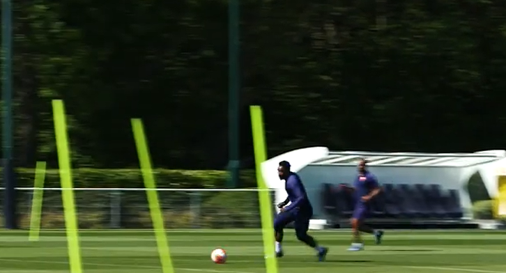 Bergwijn 'fit and firing' voor Tottenham Hotspur: lekker goaltje tijdens training