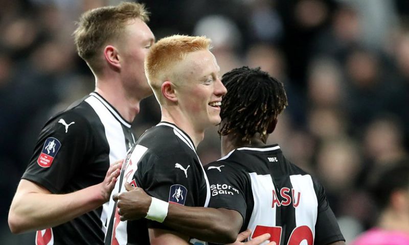 'Aan Ajax gelinkte Longstaff verbijstert iedereen: vijfjarig contract bij Udinese' Afbeelding: 'Aan Ajax gelinkte Longstaff verbijstert iedereen: vijfjarig contract bij Udinese'