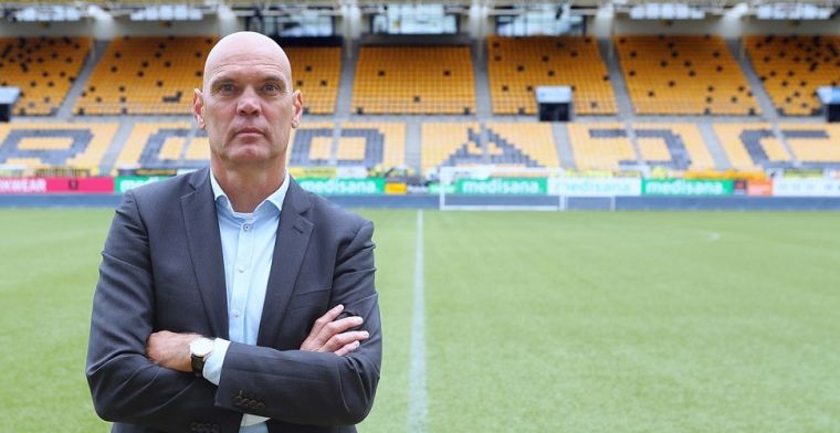 Streppel loopt binnen: 'Bizar, bergen geld gaan er daar in het voetbal om'