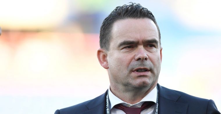 Overmars is hoopvol: 'Sluit niet uit dat Onana nog een jaartje bij Ajax blijft'