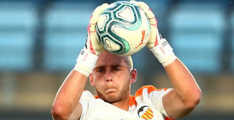 Domper voor Valencia in strijd om Europese tickets na eigen doelpunt