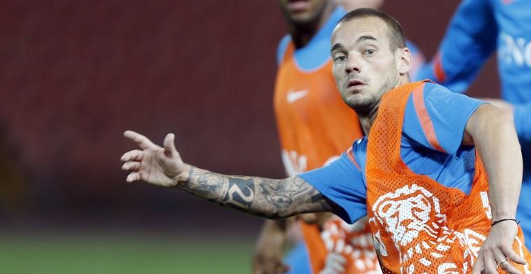 De Telegraaf onthult 'leukste detail' dat niet in biografie van Sneijder staat