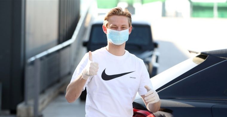 Look who's back: Frenkie de Jong stapt weer op het trainingsveld van FC Barcelona