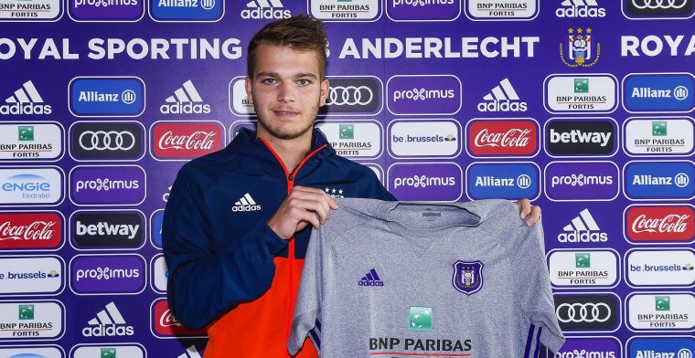 Jonge verdediger neemt na acht seizoenen afscheid van Anderlecht