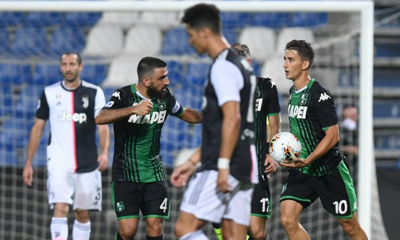 Juventus is 't plots volledig kwijt, geeft 0-2 voorsprong weg en ontsnapt met punt Afbeelding: Juventus is 't plots volledig kwijt, geeft 0-2 voorsprong weg en ontsnapt met punt