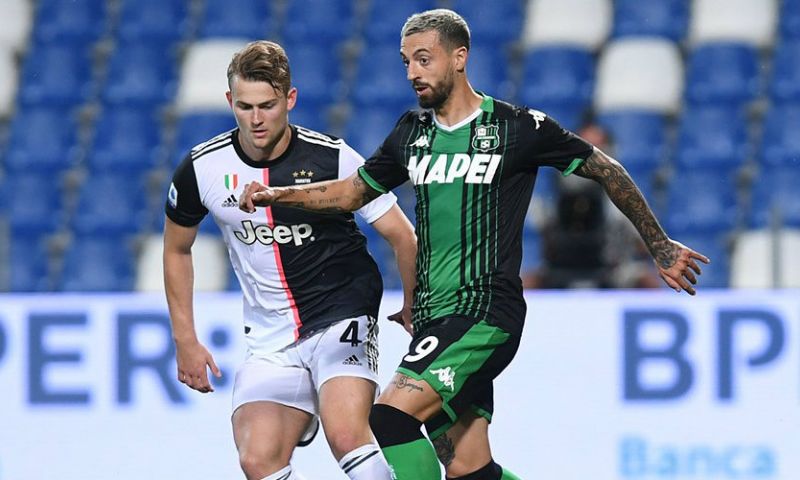 Italiaanse media verdeeld over 'vechtende' De Ligt: 'Gedwongen met pijn te spelen' Afbeelding: Italiaanse media verdeeld over 'vechtende' De Ligt: 'Gedwongen met pijn te spelen'