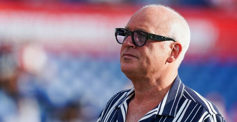 Van der Gijp stapt in huwelijksbootje: 'Of Derksen en Genee komen, is een tweede'
