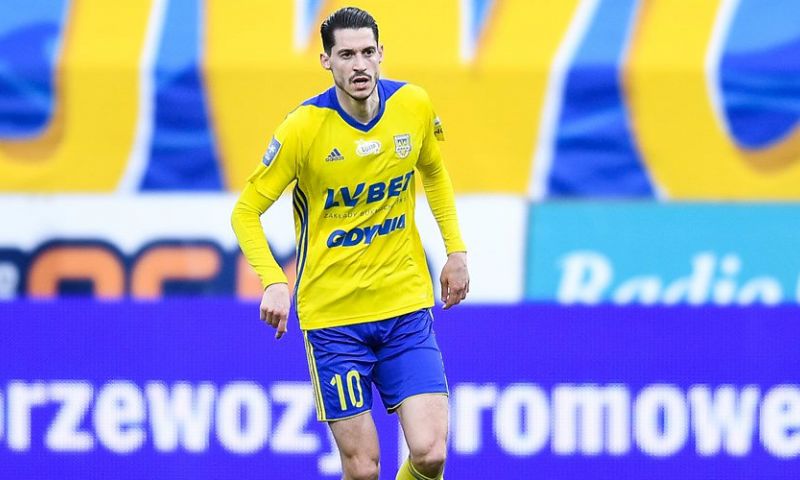 Vejinovic laat contract ontbinden: terugkeer naar Nederland niet uitgesloten Afbeelding: Vejinovic laat contract ontbinden: terugkeer naar Nederland niet uitgesloten