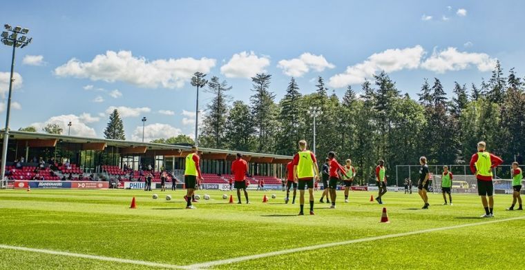 Profcontract voor PSV-talent (17): 'Dit is in tien jaar mijn mooiste moment hier'
