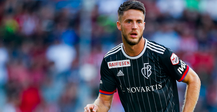 Van Wolfswinkel: 'Ik kocht bloemen om sorry te zeggen voor de komende maanden'