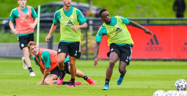 Geen vertrekwens bij Feyenoord: 'Ik speel hier en dat vind ik een voorrecht'