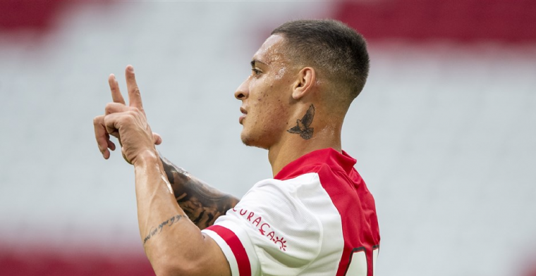 Ajax boekt ruime oefenoverwinning, Antony eist de hoofdrol op