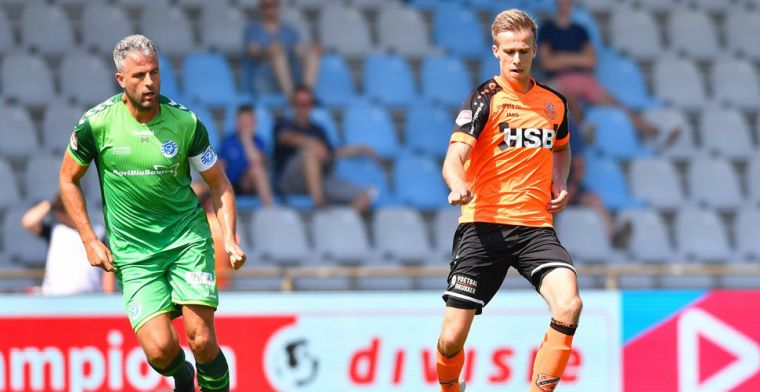 Tóch geen eigen goal voor hoofdschuddende Seuntjens: 'Zo zielig van een scheids'