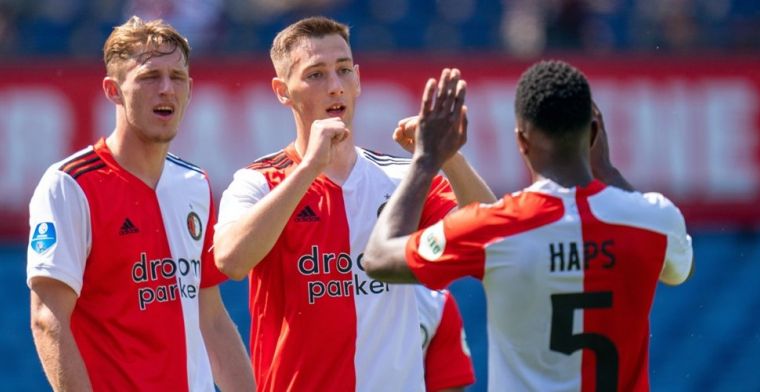 Feyenoord vermaakt één helft in bloedhete Kuip: hoofdrol voor Bozeník