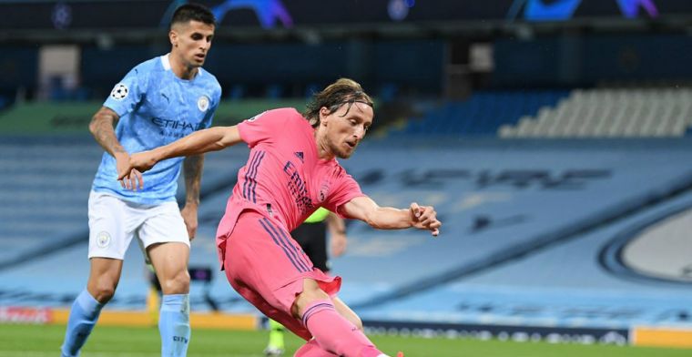 AS: Modric staat open voor salarisverlaging, maar is afhankelijk van Odegaard