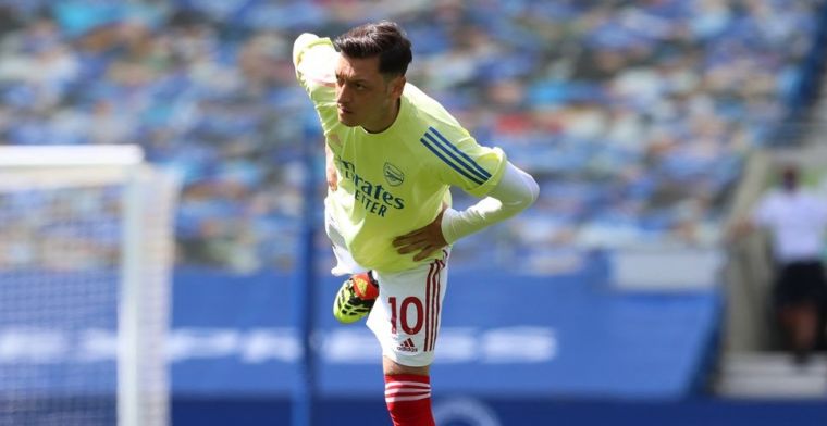 Bekritiseerde Özil komt met verklaring: Daarom heb ik het loonoffer geweigerd
