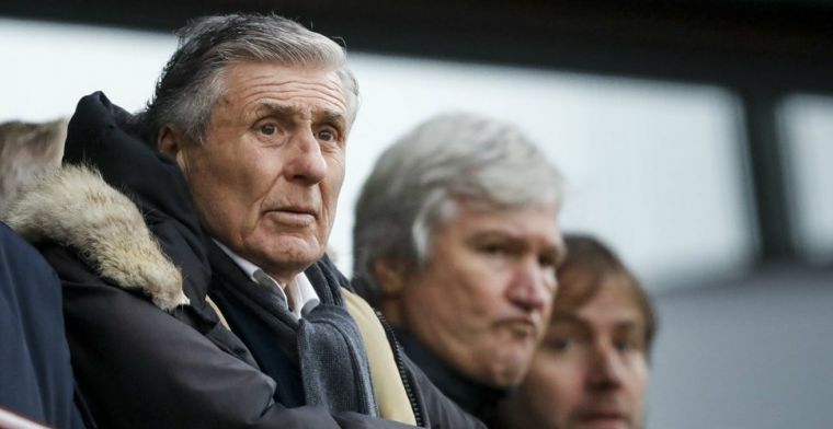 Swart lovend over Ajax-aanvaller: 'Veel beter dan vorig jaar, hij laat het zien'