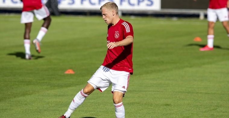 Van de Beek nam contact op met familie Nouri voor transfer: 'Hij was emotioneel'