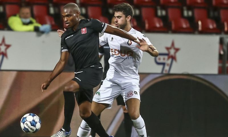 Valencia wint zonder Cillessen de beladen stadsderby, MVV verrast in Velsen-Zuid Afbeelding: Valencia wint zonder Cillessen de beladen stadsderby, MVV verrast in Velsen-Zuid
