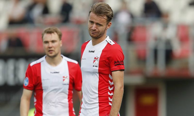 UPDATE: KNVB verbiedt shirtsponsor van sexspeeltjes Afbeelding: UPDATE: KNVB verbiedt shirtsponsor van sexspeeltjes