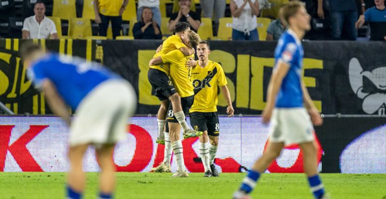 Van Hooijdonk kan verbeterd contract tekenen: 'Fantastisch dat hij zijn kans pakt'