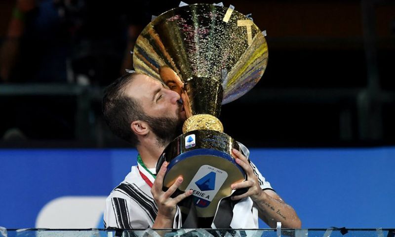 Beckham verleidt Higuaín: Pipita keert Europa na dertien jaar de rug toe Afbeelding: Beckham verleidt Higuaín: Pipita keert Europa na dertien jaar de rug toe