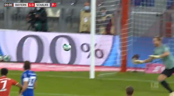 Bayern laat weer zien wie de baas is: splijtende pass Kimmich, wereldgoal Gnabry