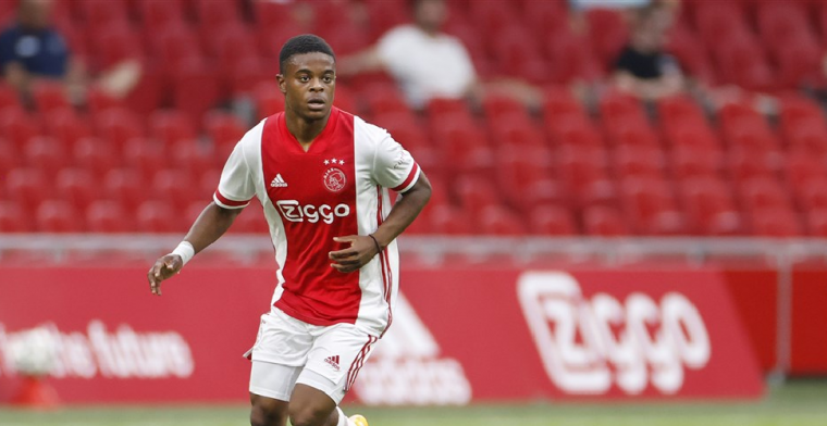 Nieuws Uit Amsterdam Ajax Verlengt Contract Van Toptalent Tot Zomer Van 2023 Voetbalprimeur Nl