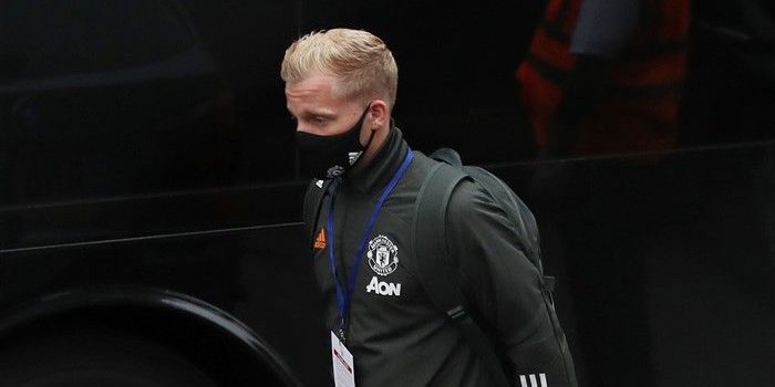 Onbegrip over Van de Beek-transfer: 'Waarom heb je hem dan nodig?'