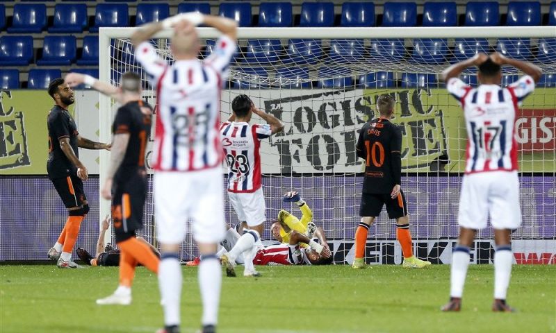 LIVE: effectief Rangers loopt weg bij Willem II, Barisic kopt binnen (gesloten) Afbeelding: LIVE: effectief Rangers loopt weg bij Willem II, Barisic kopt binnen (gesloten)