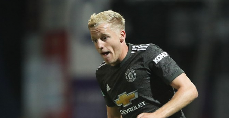Van de Beek laat goede indruk achter in Engeland: Hij is a happy man