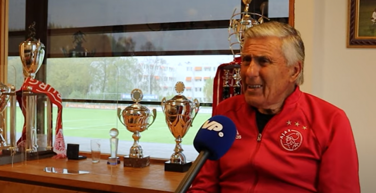 Swart hekelt: 'Dumfries slaat die verdediger zo neer, PSV had moeten verliezen'