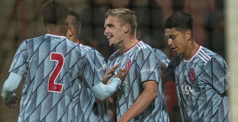 'De verlenging is tot en met 2024, dus Ajax ziet wel wat in me geloof ik'