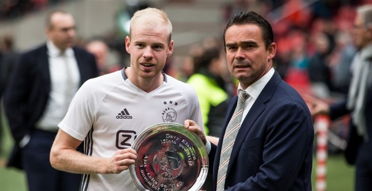 'Overmars laat oud-spelers op heel leuke manier blijken dat hij ze niet vergeet'