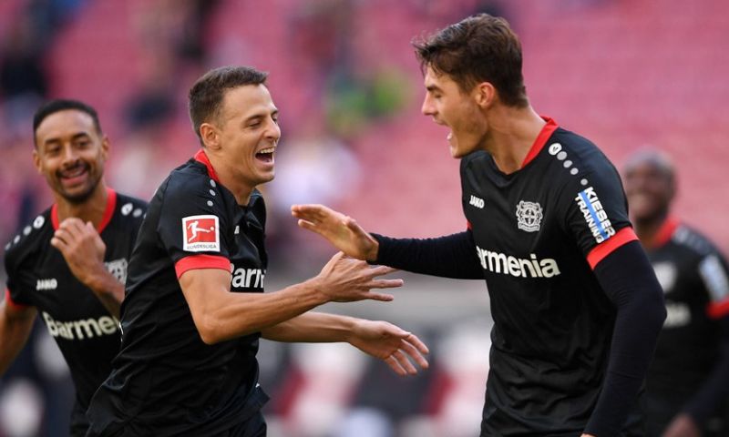 Vrees van Arias komt uit: Leverkusen bevestigt lange absentie na horrorblessure Afbeelding: Vrees van Arias komt uit: Leverkusen bevestigt lange absentie na horrorblessure