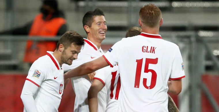 Polen pakt koppositie over van Italië, Mbappé schiet Frankrijk naar winst