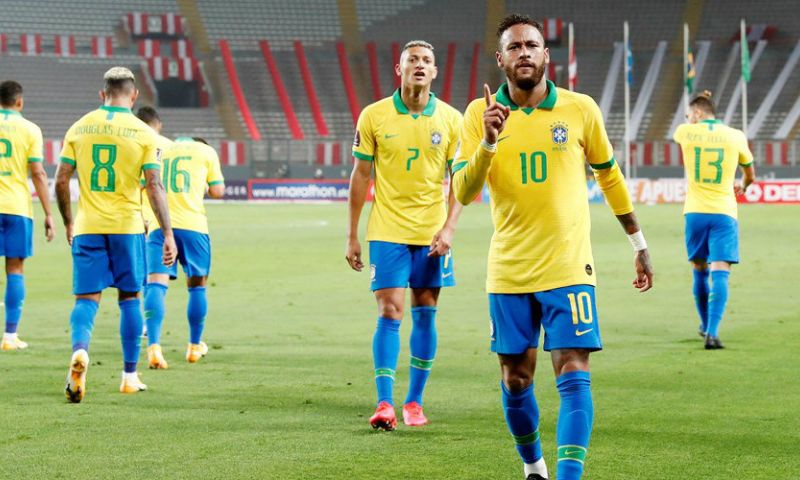 Neymar irriteert Peru-spelers: 'In mijn ogen is hij een echte clown' Afbeelding: Neymar irriteert Peru-spelers: 'In mijn ogen is hij een echte clown'