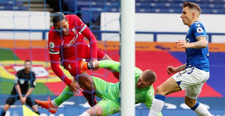 Gullit gelooft zijn ogen niet: 'Absoluut rood, hopelijk valt het mee bij Van Dijk'