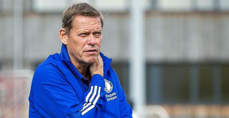 'Absurde situatie' bij Feyenoord: 'Ajax, PSV en AZ kunnen alles doen, wij niet'