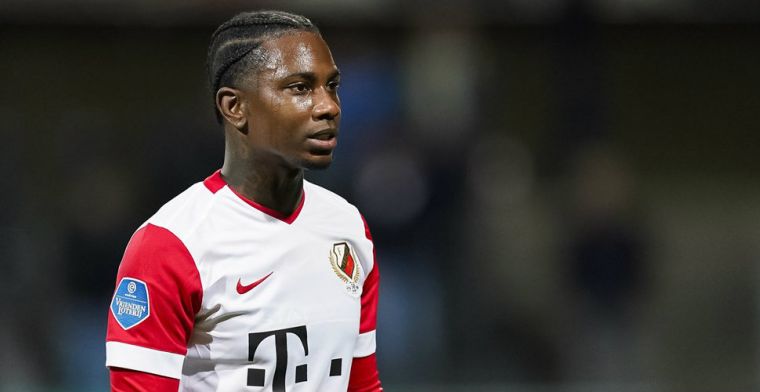 Van den Brom: 'Zie echt wel waarom we hem gehaald hebben, die extra kwaliteiten'