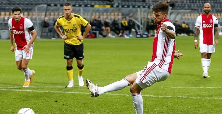 Huntelaar had pas na de wedstrijd medelijden: 'Zei dat hij er al vijf gemaakt had'
