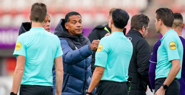 'De VAR zou voetbal consequenter moeten maken, maar dat gebeurt nu niet'