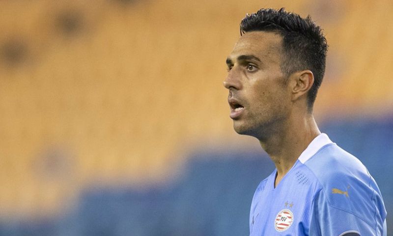 Autoriteiten in Cyprus weigeren twee PSV-spelers voor EuropaLeague duel Afbeelding: Autoriteiten in Cyprus weigeren twee PSV-spelers voor EuropaLeague duel