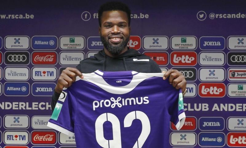 'Na amper één partij had Lawrence Anderlecht al bijna verlaten' Afbeelding: 'Na amper één partij had Lawrence Anderlecht al bijna verlaten'