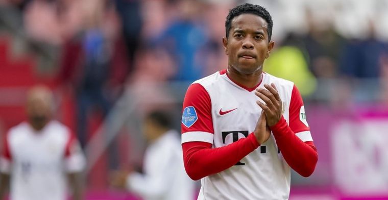 Emanuelson tekent nieuw contract en zet bij Utrecht ook eerste stappen als trainer