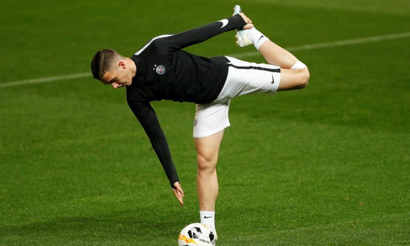 Servisch supertalent (18) kiest voor Man City en wijst andere Europese topclubs af Afbeelding: Servisch supertalent (18) kiest voor Man City en wijst andere Europese topclubs af