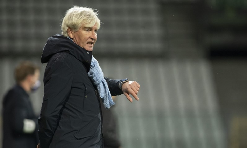 'Zonder avondklok was KRC Genk wellicht niet bij Van den Brom uitgekomen' Afbeelding: 'Zonder avondklok was KRC Genk wellicht niet bij Van den Brom uitgekomen'